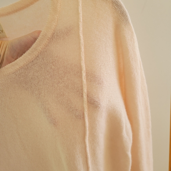 Cynthia Rowley 100% 2-ply Cashmere Crewneck Sweater M - Picture 5 of 8